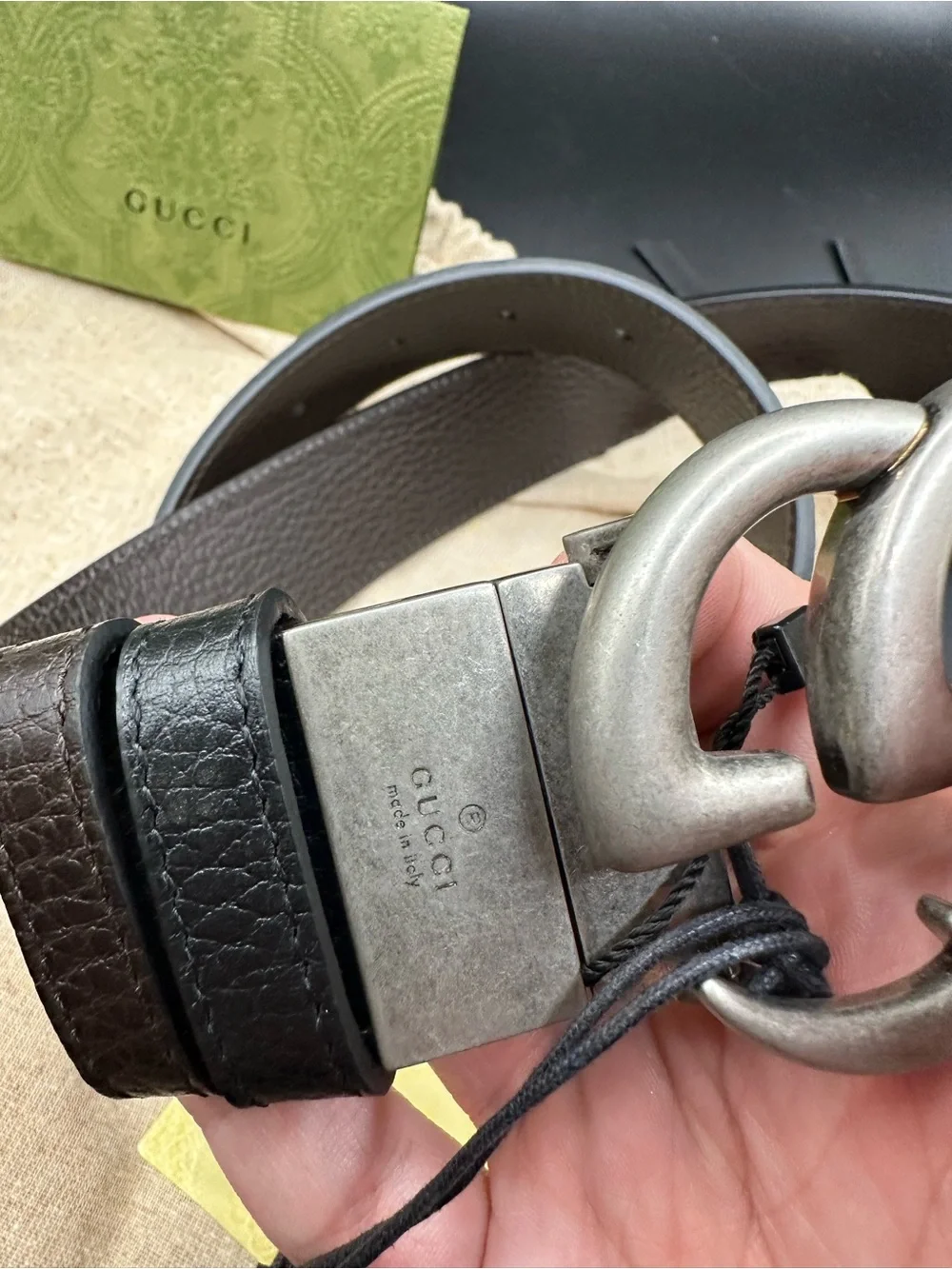 Gucci Black Brown REVERSIBLE Leather Belt with Matte Silver Double G Buckle EU95